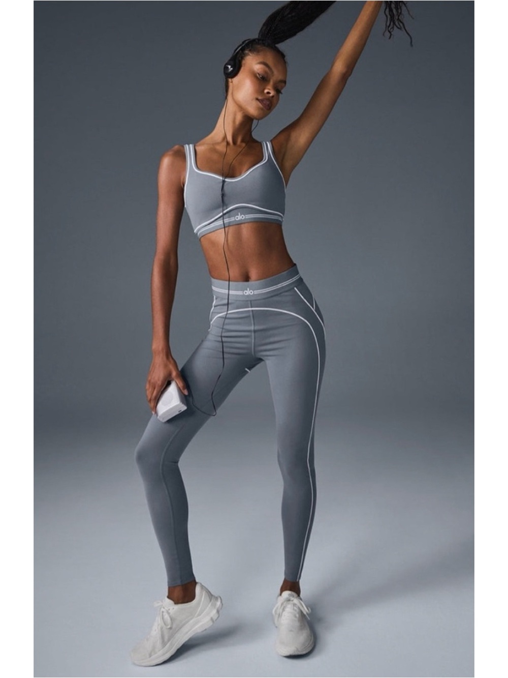 Alo Yoga Airbrush Heart Throb Set - Bra & High Waist Leggings -Steel Grey Small